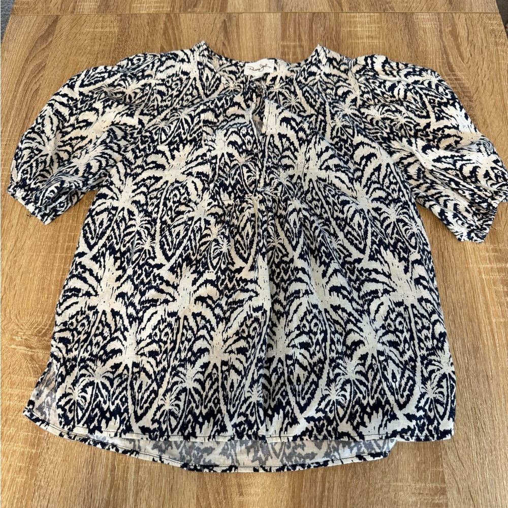 Lightweight Blue & White Patterned Women's Blouse